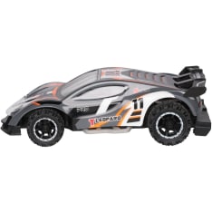 Sports Car 1:24 2.4 GHz radio controlled car