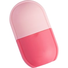Cailap jääpalahieroja kasvoille
