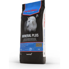 Racing Mineral Plus 20 kg hevosen kivennäis- ja vitamiinirehu