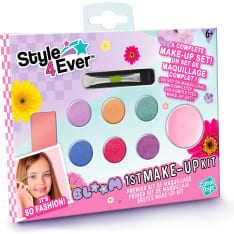 Style 4 Ever First Make-up Kit meikkipaletti