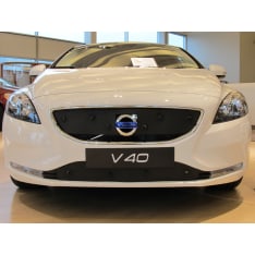 Tammers Volvo V40, fully open radiator grille 2013- mask guard