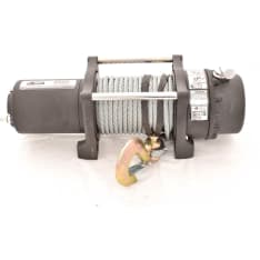 Moment 5500WR 2495 kg winch with wireless remote control