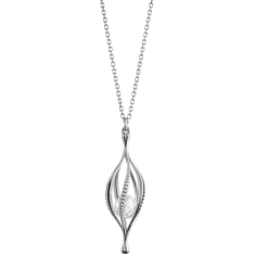 Enchanting L56190500000 Everything pendant