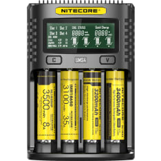 Nitecore UMS4 battery charger