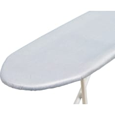 Sini Oskar silityslaudanpäällinen