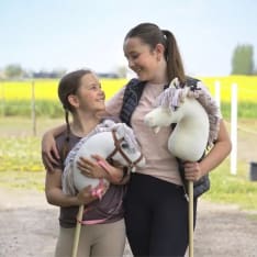 Panduro Vuonohevonen 85 cm koristelematon keppihevonen