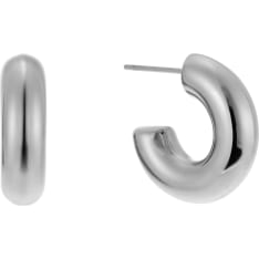 By Jolima Ivy korvakorut