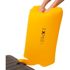 Exped Schnozzel Pumpbag UL täyttöpussi