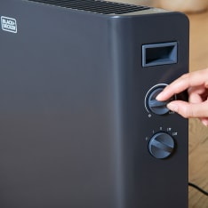 Black+Decker 2000W musta lämmitin