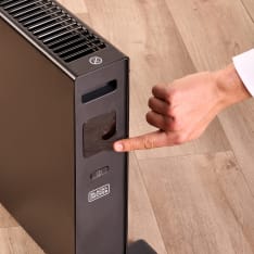 Black+Decker 2000W digitaalinen musta lämmitin