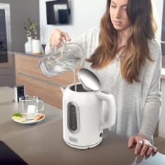 Black+Decker Kettle 1,7L vedenkeitin