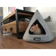 Let's sleep pet's teepee