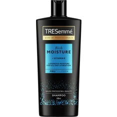 TRESemmé Rich Moisture 685 ml shampoo