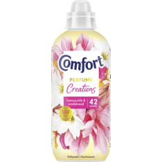 Comfort Honeysuckle & Sandalwood long lasting fragrance 762ml conditioner