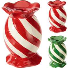 H&S sweet-shaped candle holder