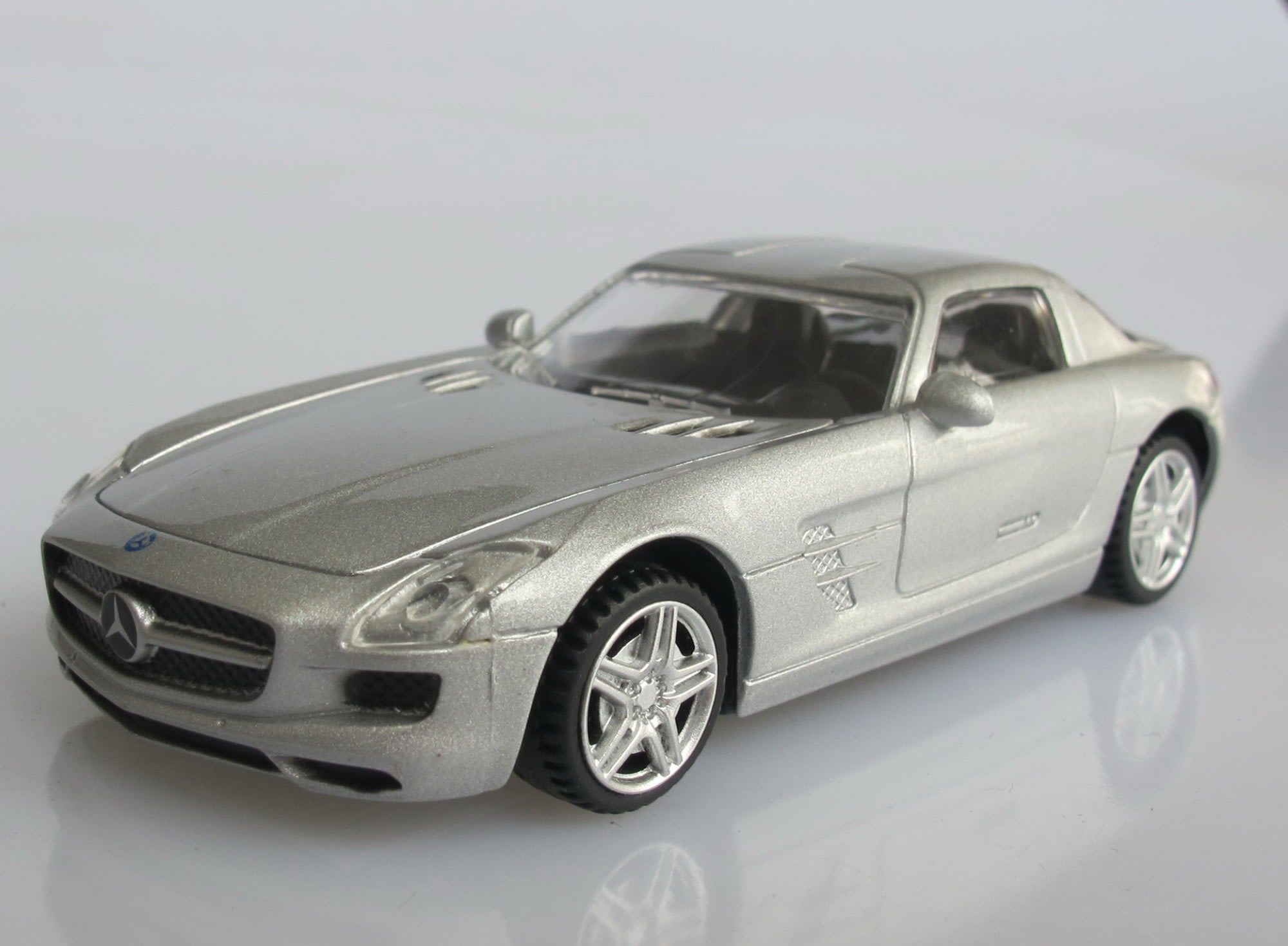 Rastar 1:43 Mercedes SLS pikkuauto | Karkkainen.com verkkokauppa