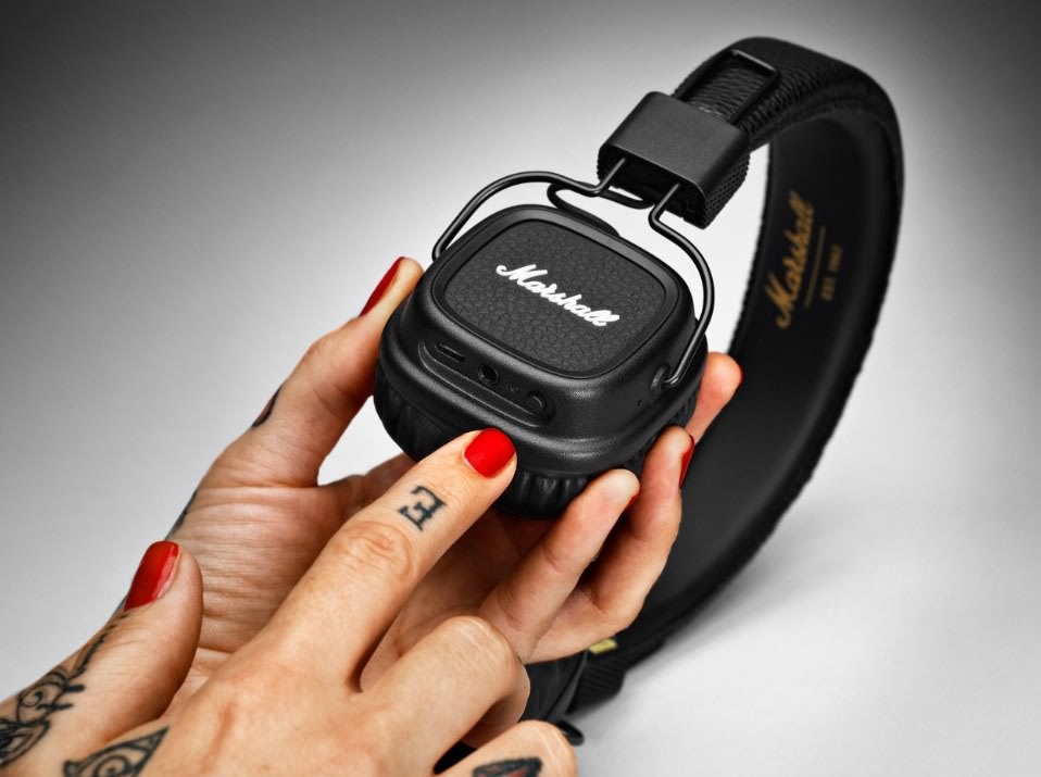 Marshall major bluetooth 2 не включается