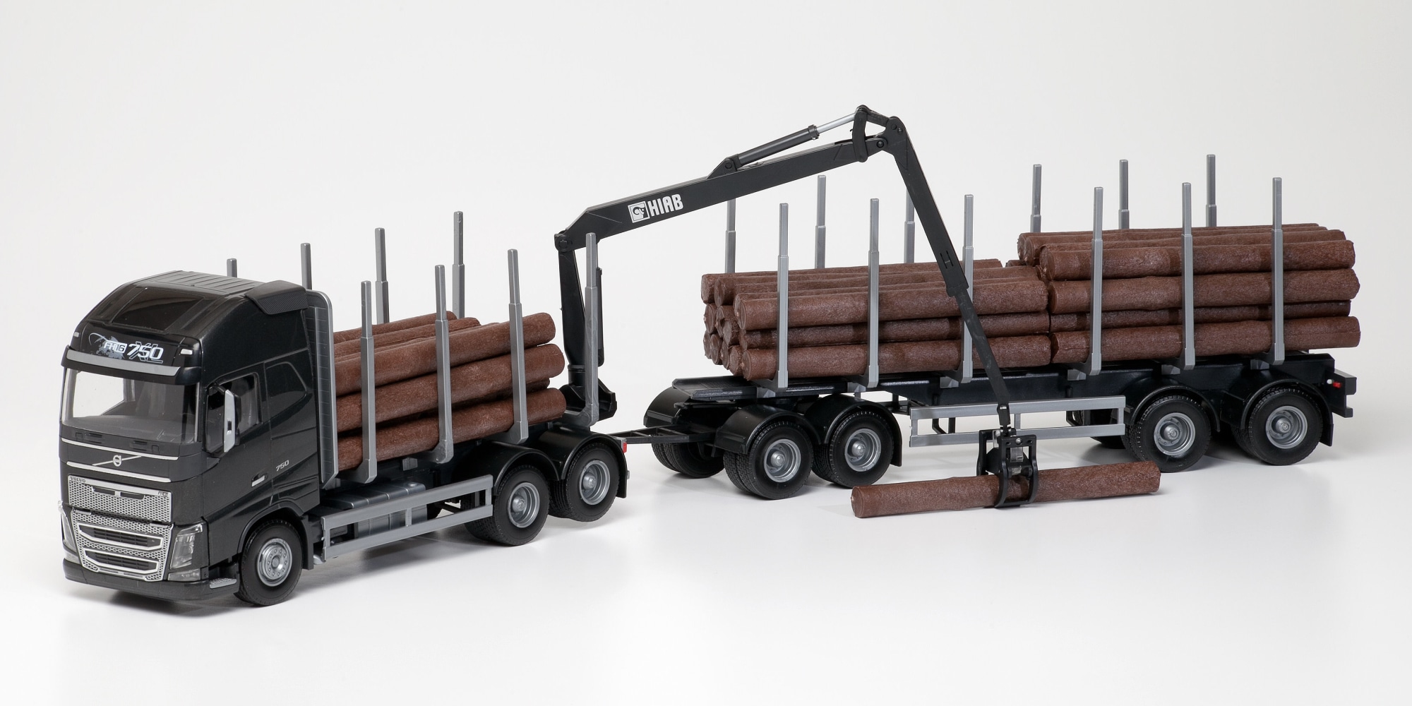 EMEK 70303E Volvo FH16 musta tukkirekka