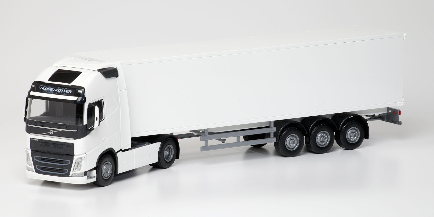 EMEK 81132E  Volvo FH valkoinen koppirekka