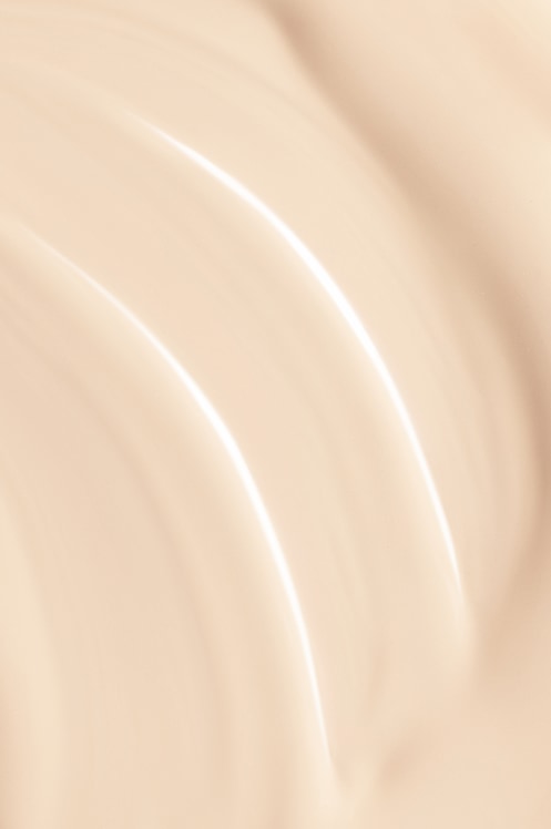 Lumene Invisible Illumination 30 ml Seerumimeikkivoide