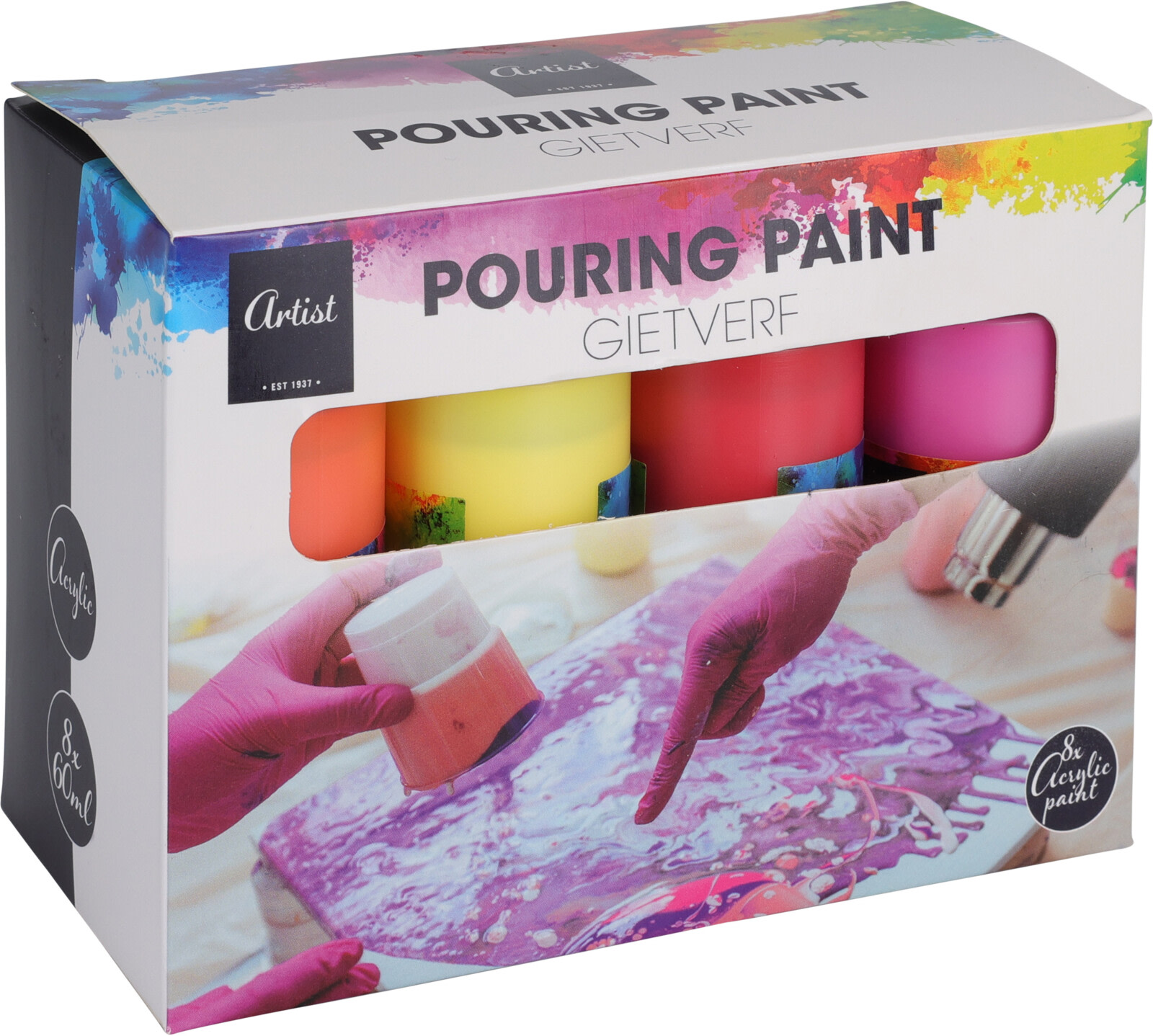 Artist pouring setti