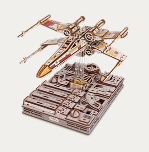 UGears Luke Skywalker`s X-Wing Starfighter pienoismalli